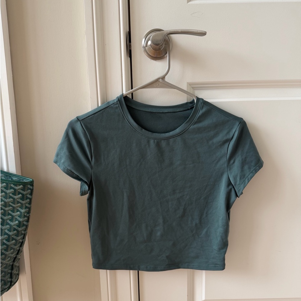 ALO Yoga Crop Top